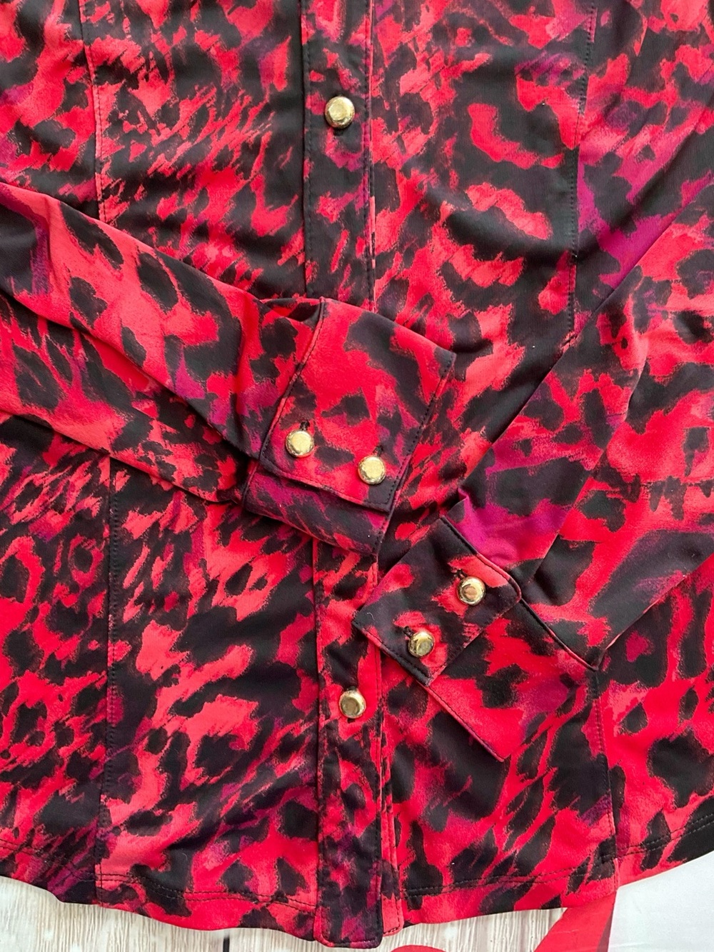 Cache Vintage Buttondown Red Leopard Print Blouse Long Sleeves - Picture 9 of 11